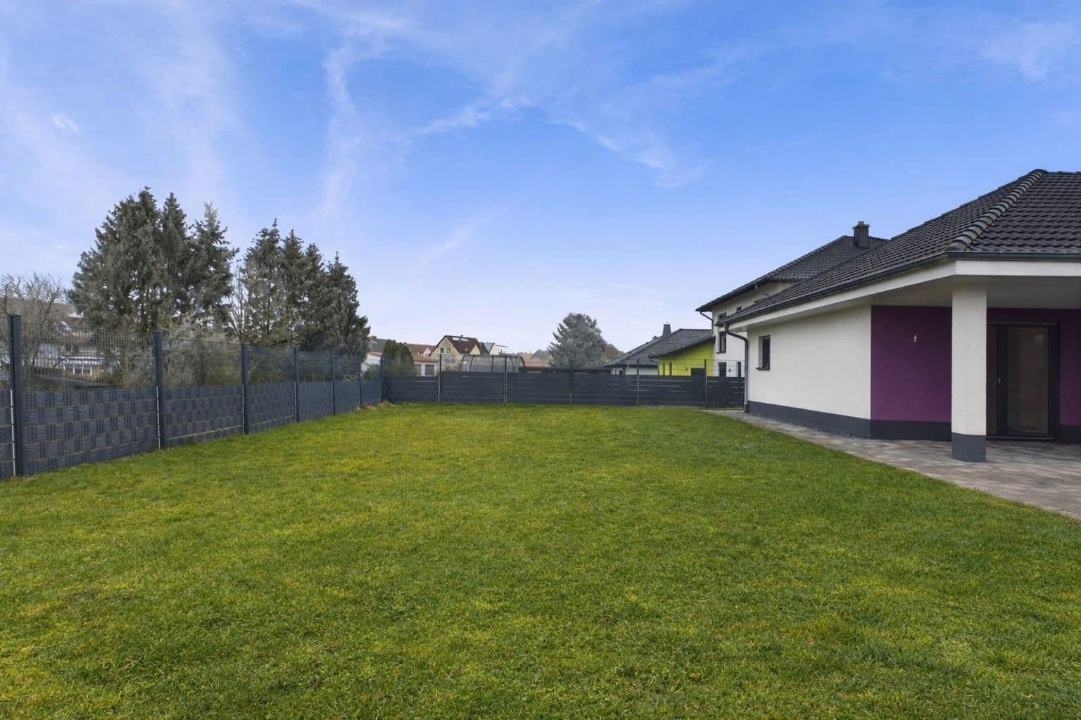 Prodej domu 182 m², pozemek 802 m², Konken, Porýní-Falc Prodej domu 182 m², pozemek 802 m², Konken, Porýní-Falc