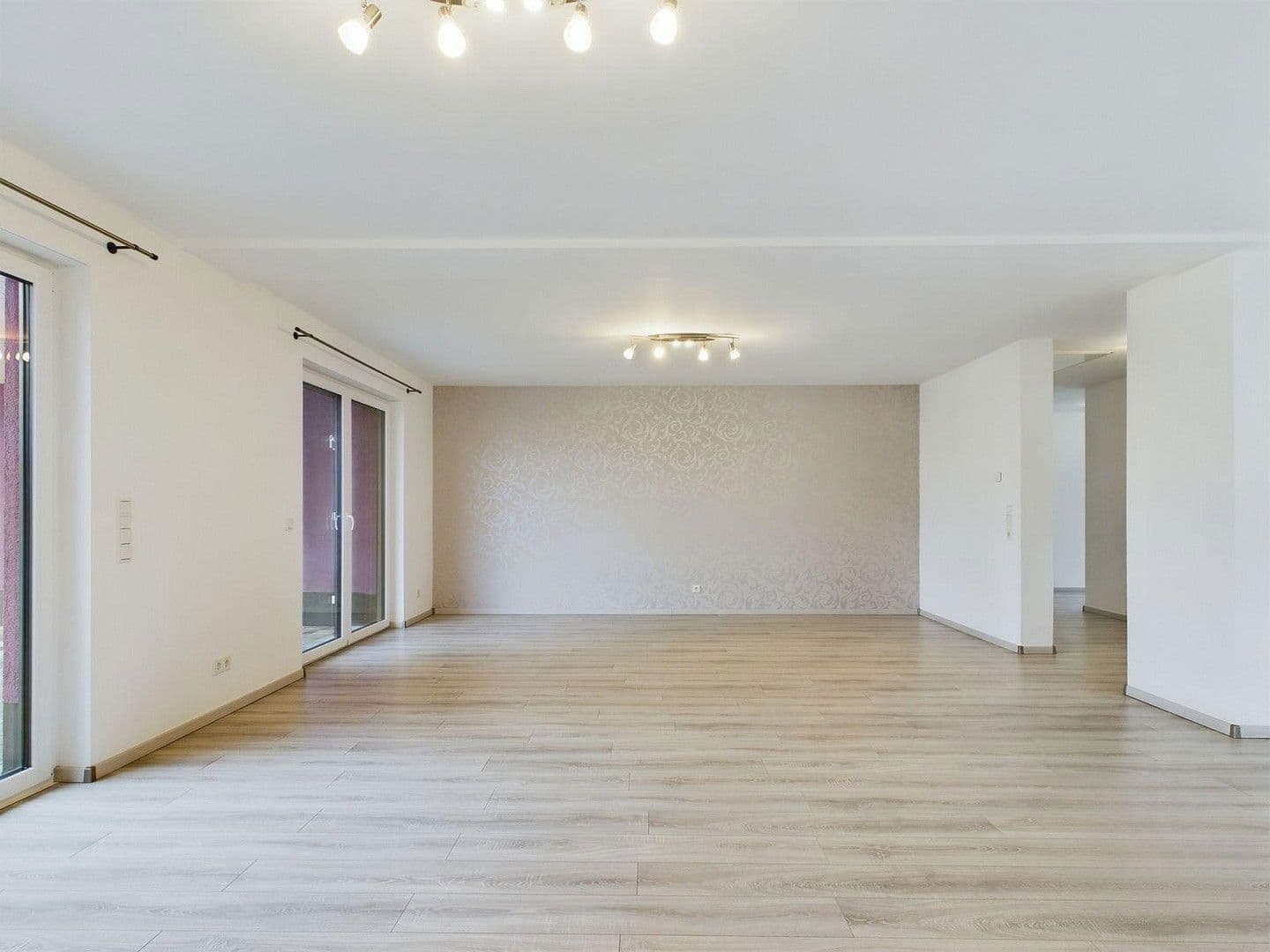 Prodej domu 182 m², pozemek 802 m², Konken, Porýní-Falc Prodej domu 182 m², pozemek 802 m², Konken, Porýní-Falc