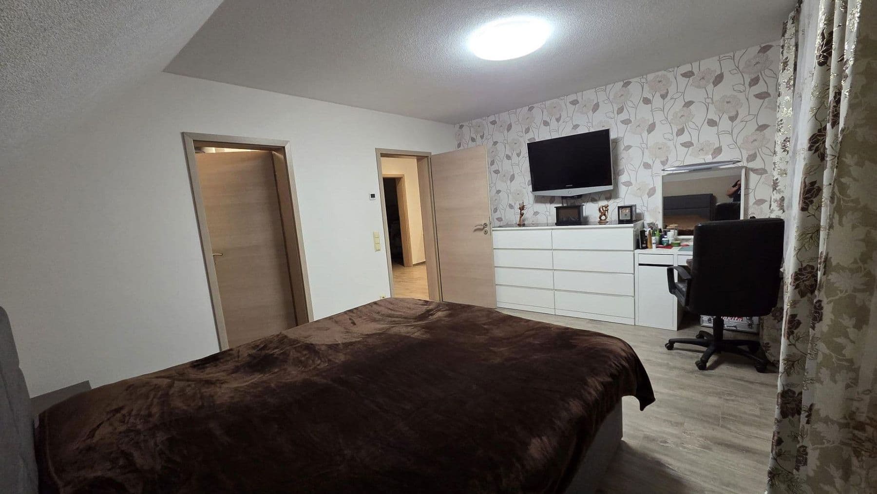 Prodej domu 150 m², pozemek 910 m², Künzelsau, Bádensko-Württembersko Prodej domu 150 m², pozemek 910 m², Künzelsau, Bádensko-Württembersko