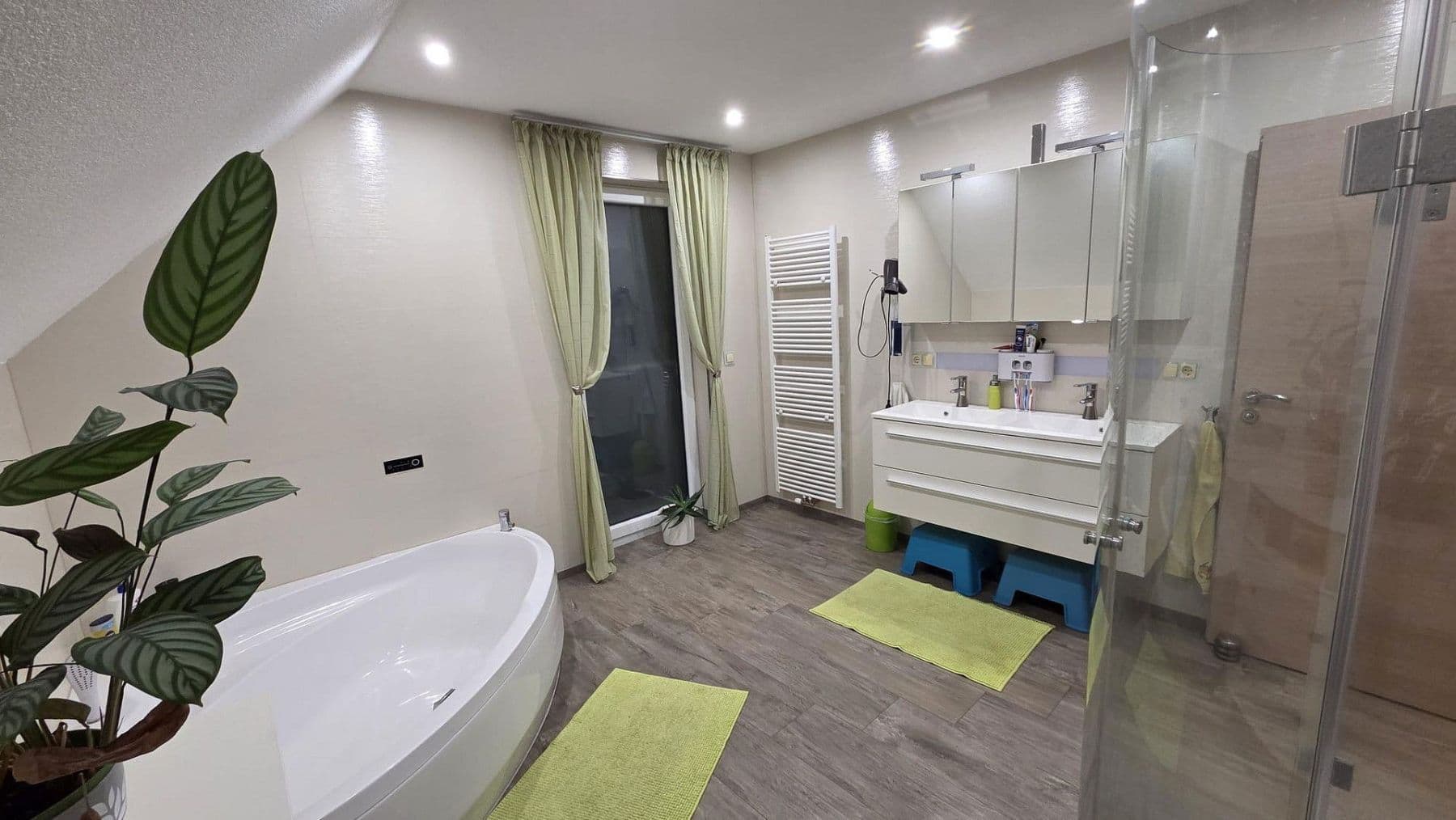 Prodej domu 150 m², pozemek 910 m², Künzelsau, Bádensko-Württembersko Prodej domu 150 m², pozemek 910 m², Künzelsau, Bádensko-Württembersko