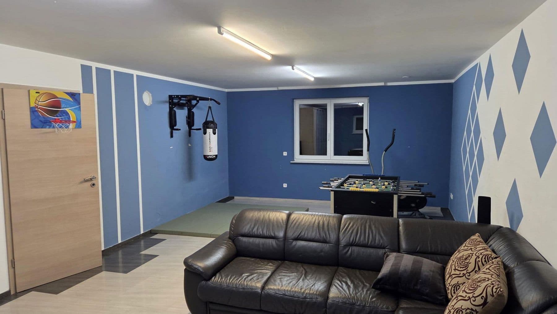 Prodej domu 150 m², pozemek 910 m², Künzelsau, Bádensko-Württembersko Prodej domu 150 m², pozemek 910 m², Künzelsau, Bádensko-Württembersko