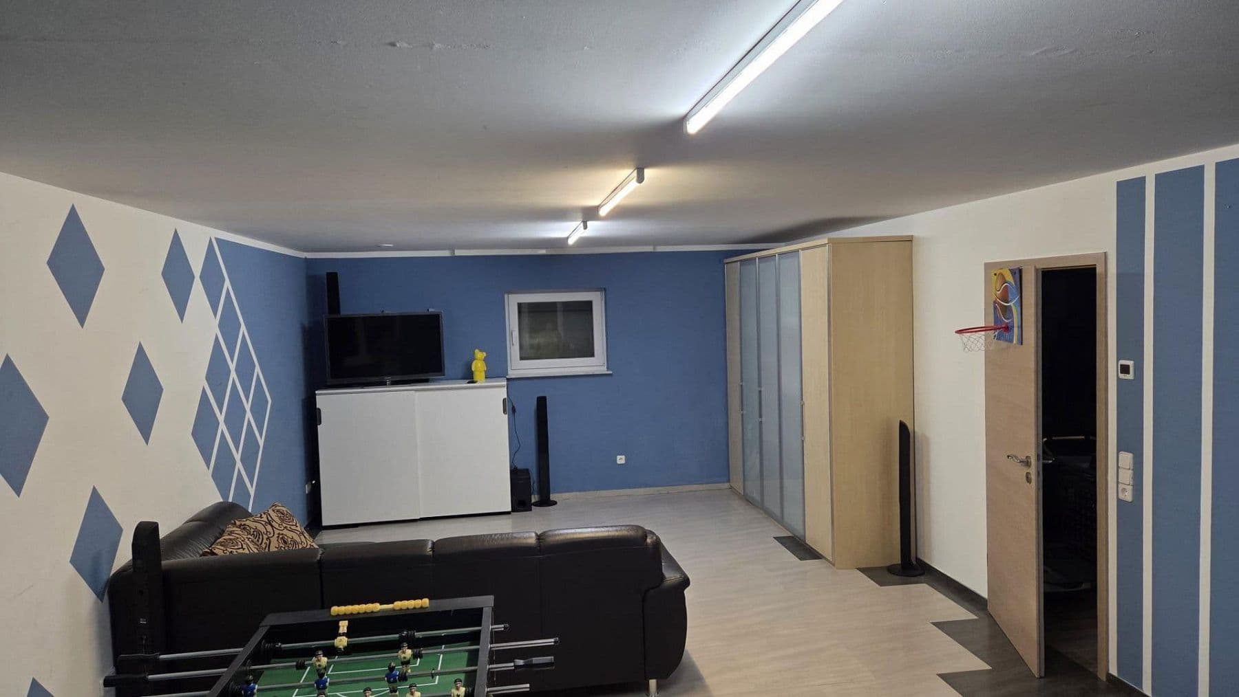 Prodej domu 150 m², pozemek 910 m², Künzelsau, Bádensko-Württembersko Prodej domu 150 m², pozemek 910 m², Künzelsau, Bádensko-Württembersko