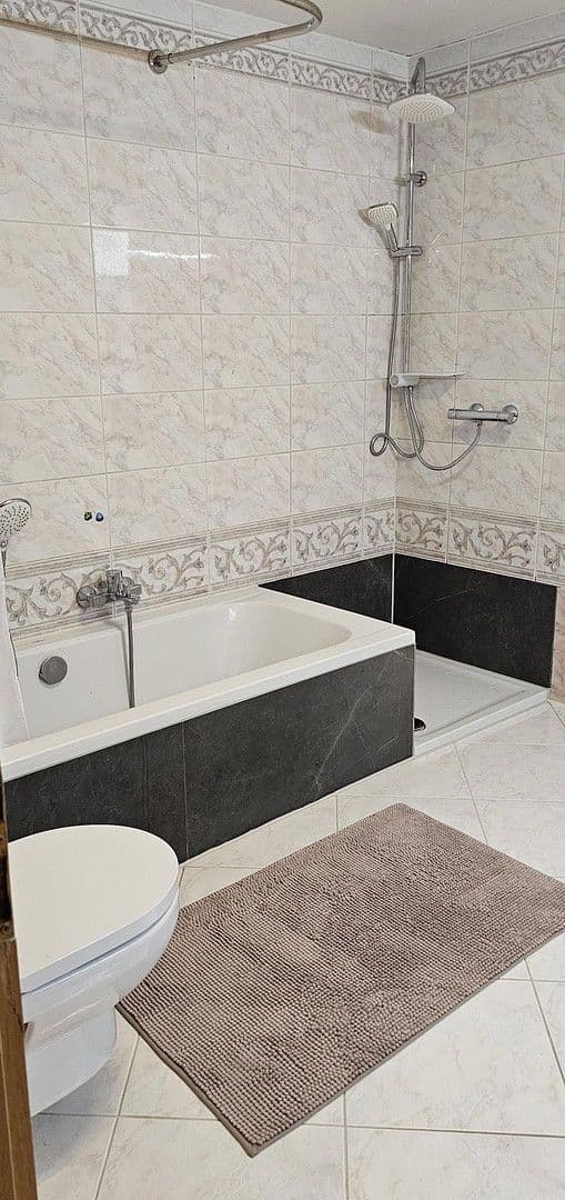 Prodej domu 170 m², pozemek 595 m², Mühldorf am Inn, Bavorsko Prodej domu 170 m², pozemek 595 m², Mühldorf am Inn, Bavorsko