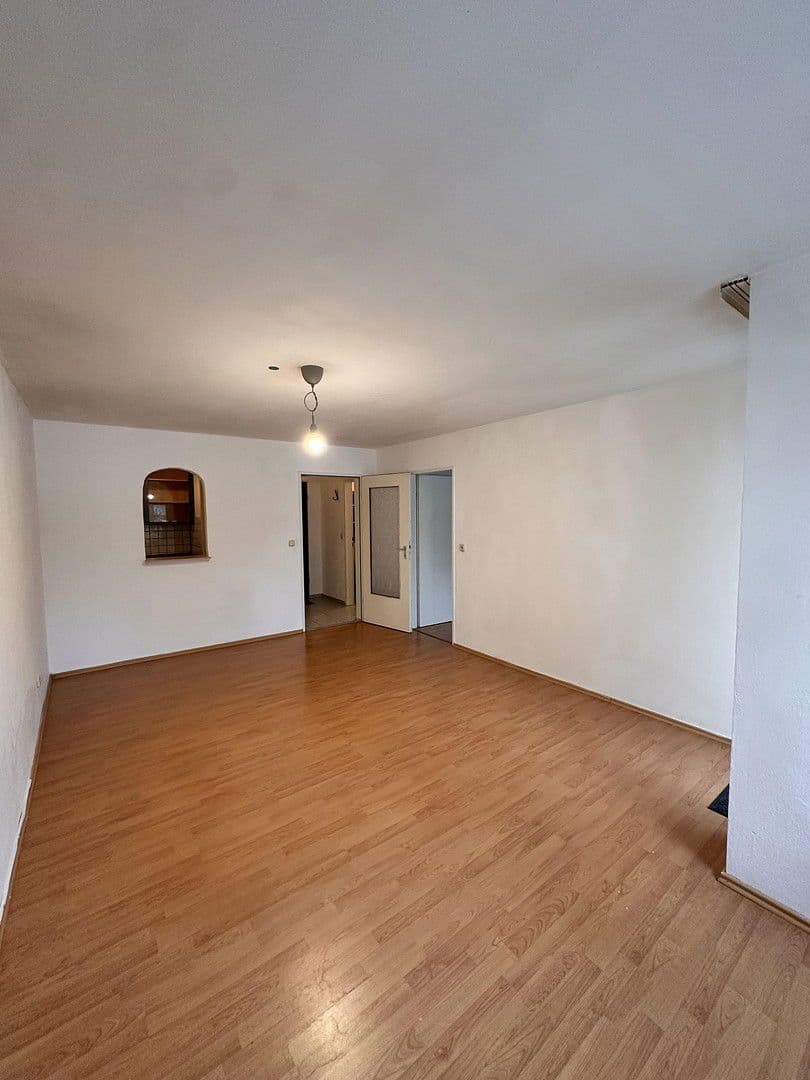 Pronájem bytu 2+1 42 m², Max-Planck-Straße 28, Straubing, Bavorsko Pronájem bytu 2+1 42 m², Max-Planck-Straße 28, Straubing, Bavorsko