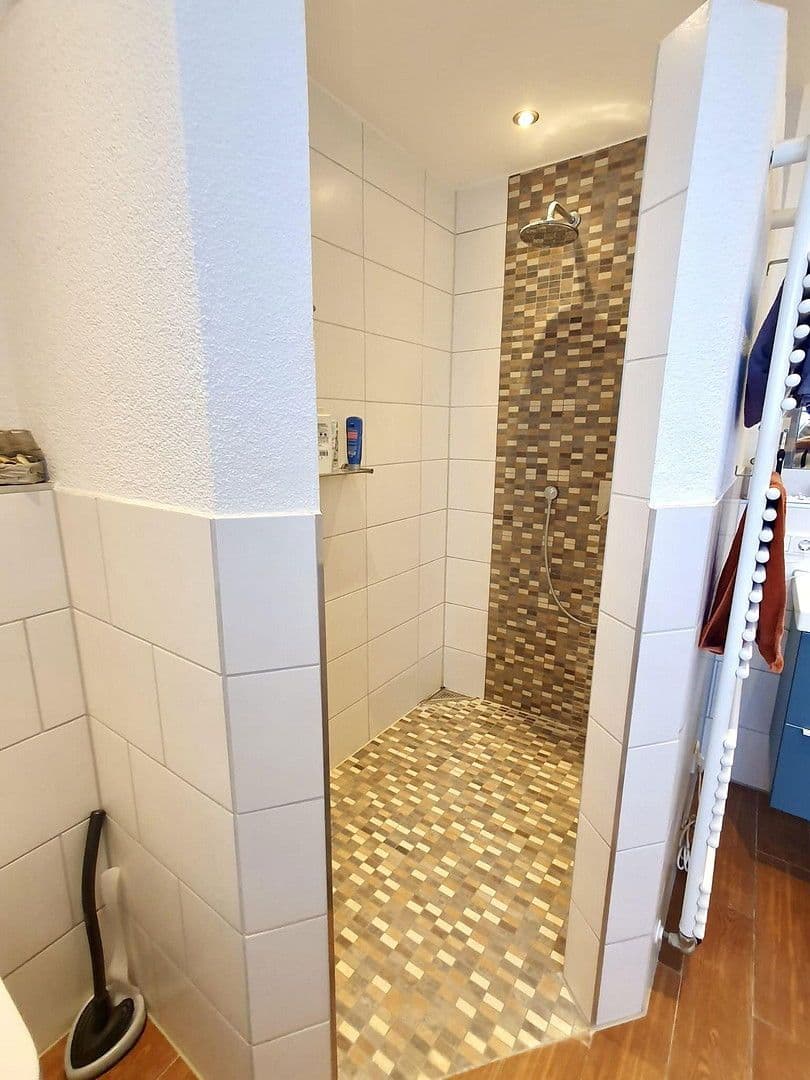 Prodej domu 220 m², pozemek 338 m², Baltmannsweiler, Bádensko-Württembersko Prodej domu 220 m², pozemek 338 m², Baltmannsweiler, Bádensko-Württembersko