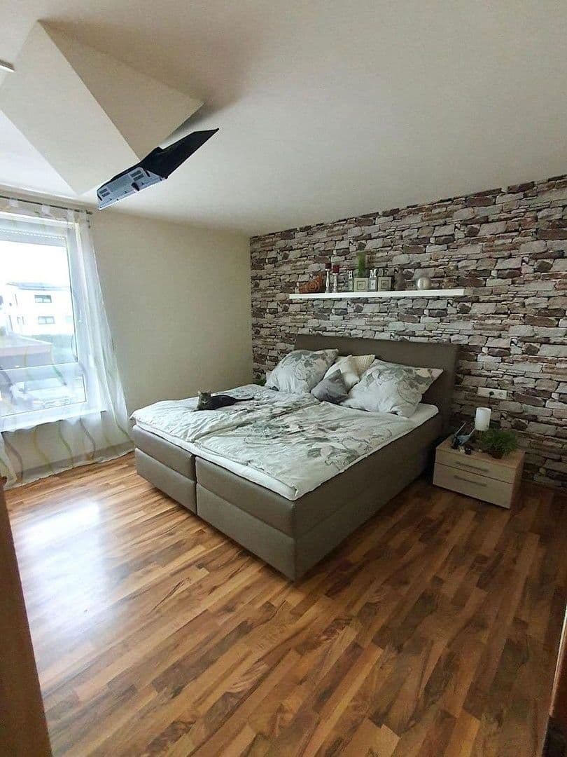 Prodej domu 220 m², pozemek 338 m², Baltmannsweiler, Bádensko-Württembersko Prodej domu 220 m², pozemek 338 m², Baltmannsweiler, Bádensko-Württembersko