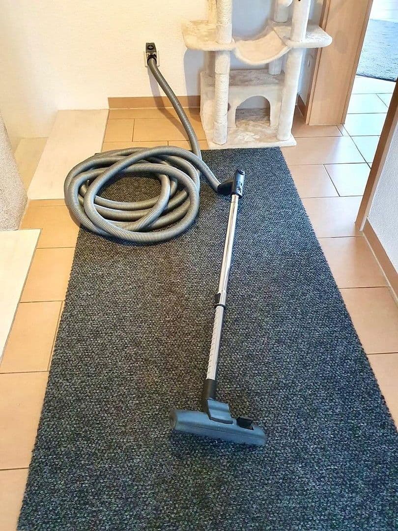 Prodej domu 220 m², pozemek 338 m², Baltmannsweiler, Bádensko-Württembersko Prodej domu 220 m², pozemek 338 m², Baltmannsweiler, Bádensko-Württembersko