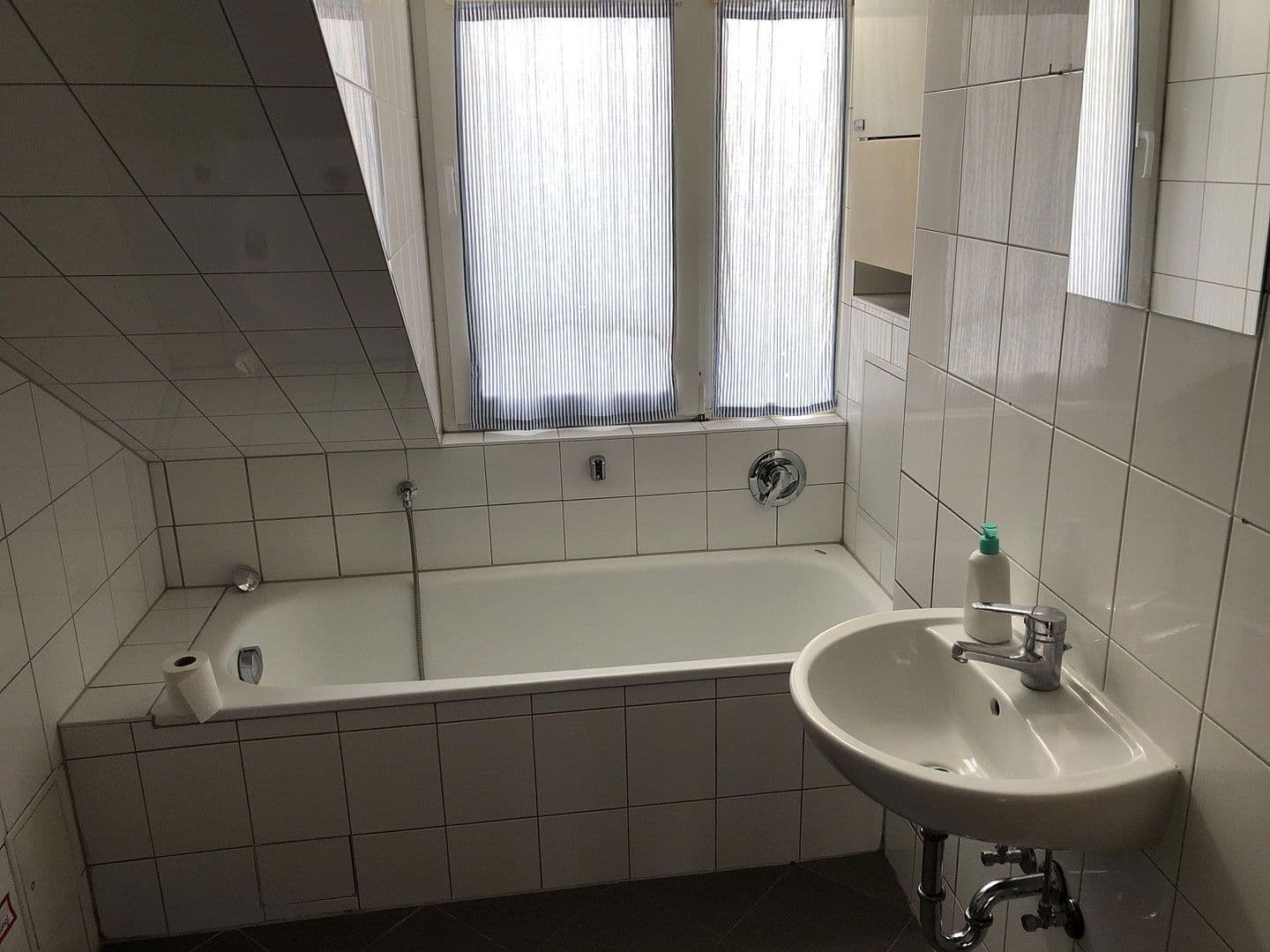 Prodej bytu 2+kk 78 m², Wolliner Straße 66, Berlin, Berlín Prodej bytu 2+kk 78 m², Wolliner Straße 66, Berlin, Berlín