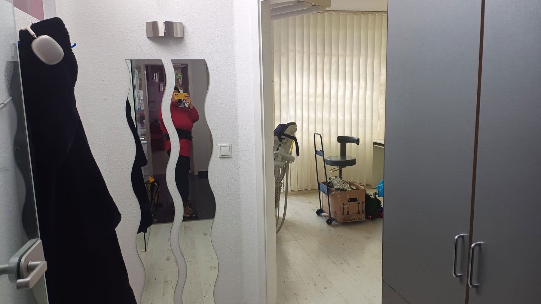 Pronájem kanceláře 100 m², Schlachtensee, Berlín Pronájem kanceláře 100 m², Schlachtensee, Berlín