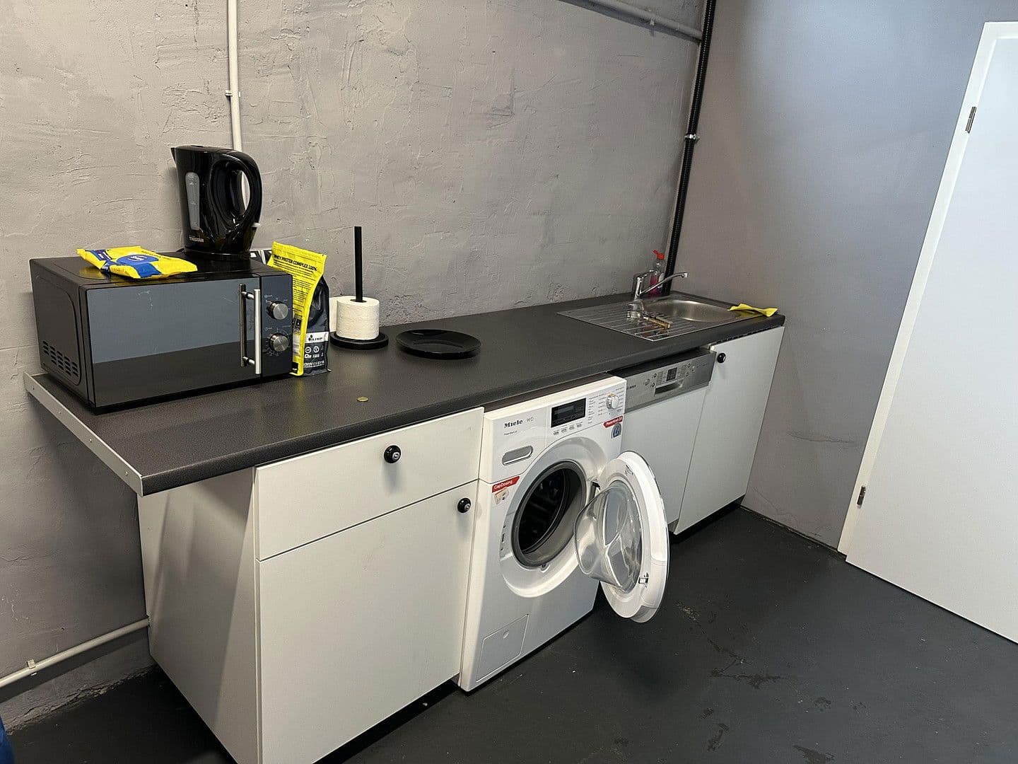 Pronájem nebytového prostoru 323 m², Wiescherstrasse 11b, Wuppertal, Severní Porýní-Vestfálsko Pronájem nebytového prostoru 323 m², Wiescherstrasse 11b, Wuppertal, Severní Porýní-Vestfálsko