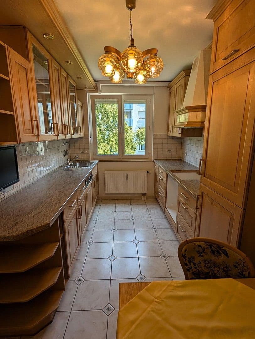 Pronájem bytu 5+1 104 m², Ingolstädter Straße 209, München, Bavorsko Pronájem bytu 5+1 104 m², Ingolstädter Straße 209, München, Bavorsko