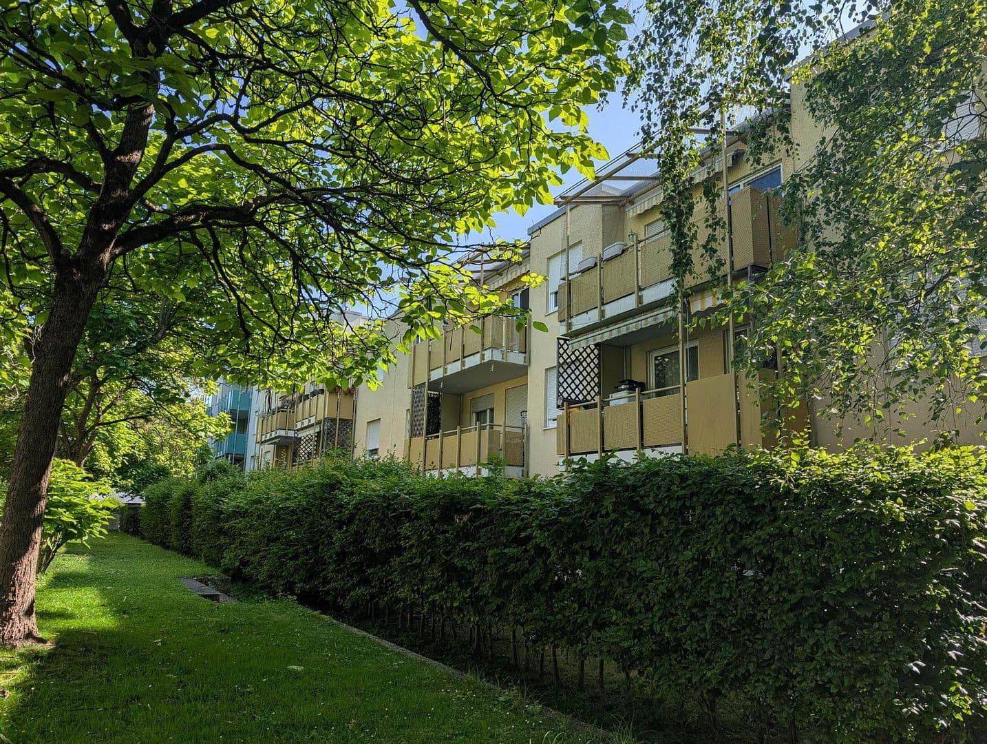 Pronájem bytu 5+1 104 m², Ingolstädter Straße 209, München, Bavorsko Pronájem bytu 5+1 104 m², Ingolstädter Straße 209, München, Bavorsko