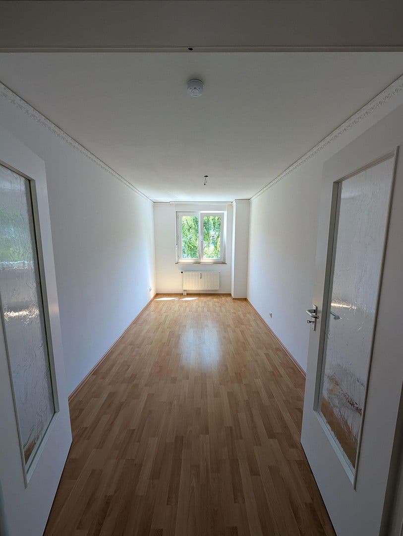 Pronájem bytu 5+1 104 m², Ingolstädter Straße 209, München, Bavorsko Pronájem bytu 5+1 104 m², Ingolstädter Straße 209, München, Bavorsko