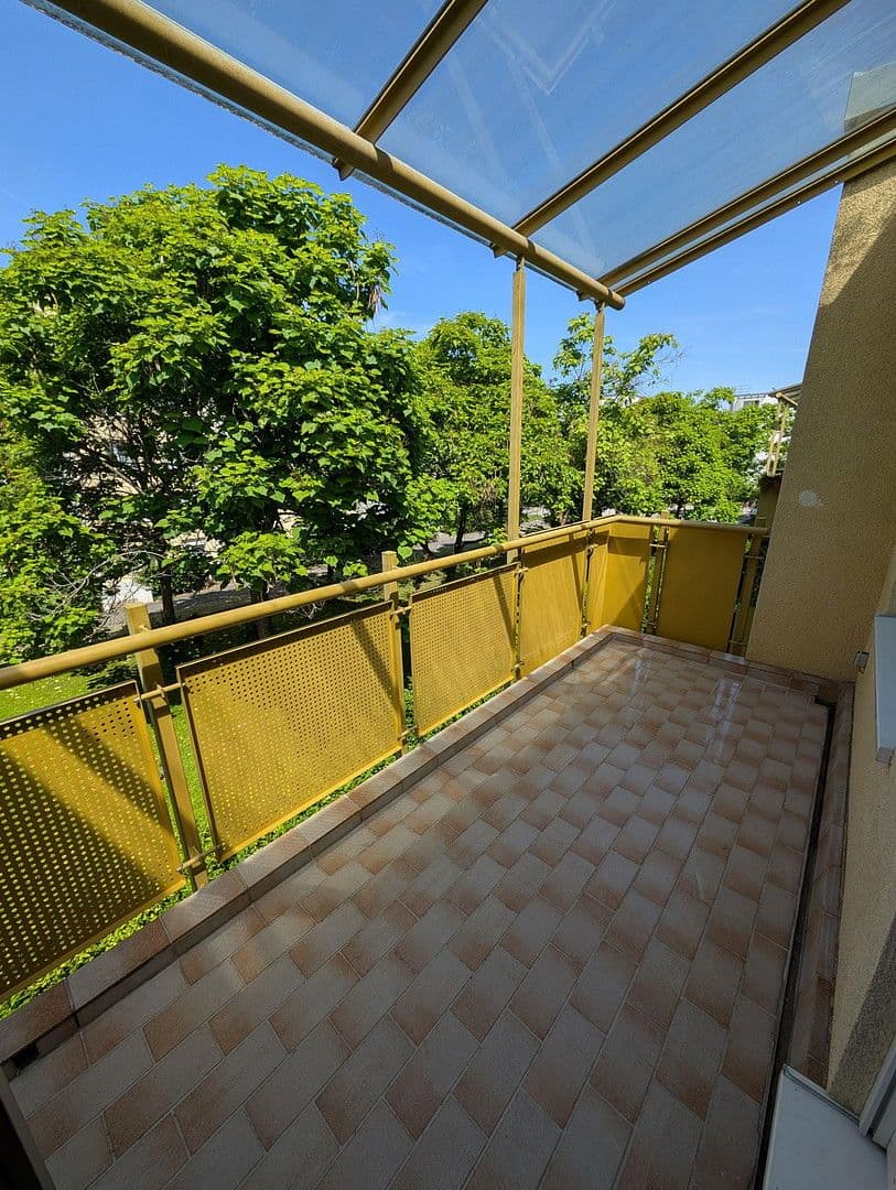 Pronájem bytu 5+1 104 m², Ingolstädter Straße 209, München, Bavorsko Pronájem bytu 5+1 104 m², Ingolstädter Straße 209, München, Bavorsko