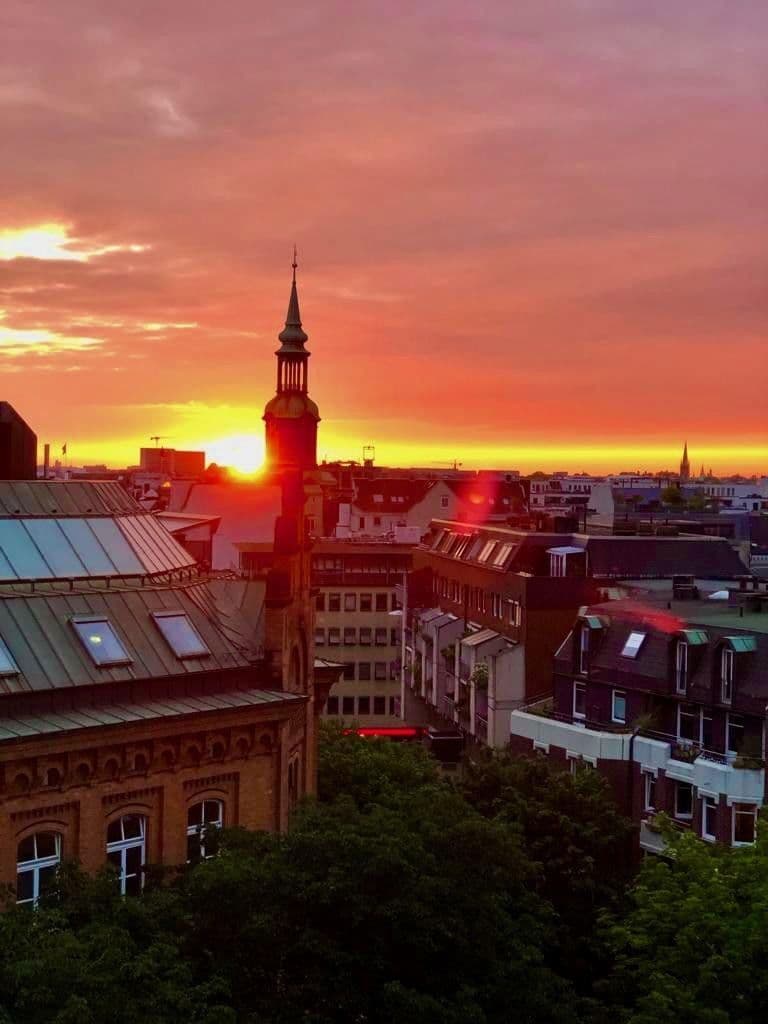 Prodej bytu 4+1 108 m², Hamburg, Hamburg Prodej bytu 4+1 108 m², Hamburg, Hamburg