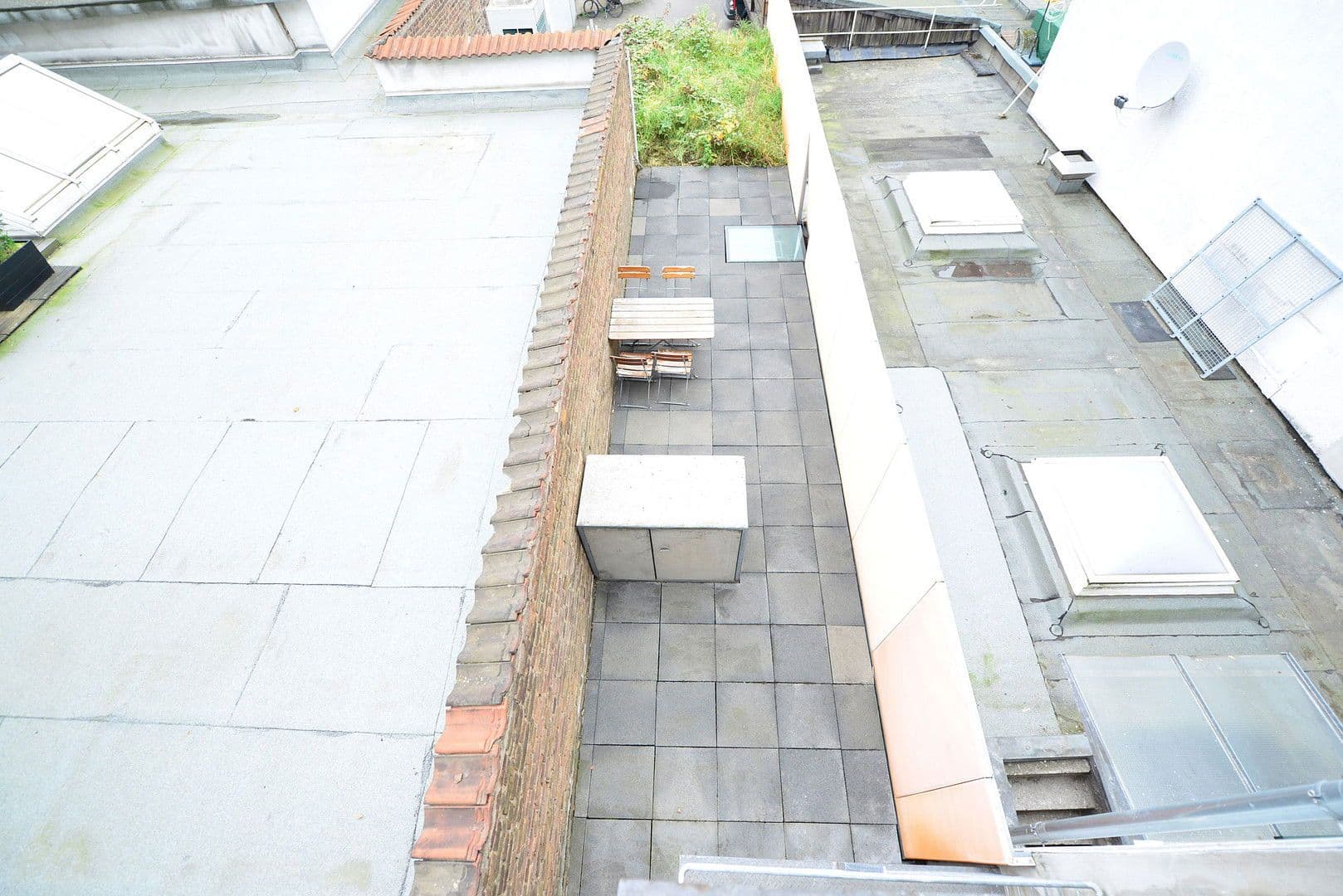 Pronájem bytu 1+kk 36 m², Köln, Severní Porýní-Vestfálsko Pronájem bytu 1+kk 36 m², Köln, Severní Porýní-Vestfálsko