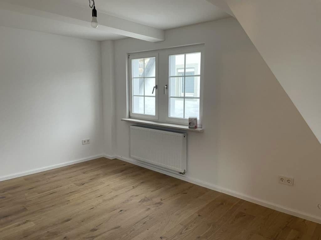 Pronájem bytu 3+1 60 m², Loppengasse 21, Nußloch, Bádensko-Württembersko Pronájem bytu 3+1 60 m², Loppengasse 21, Nußloch, Bádensko-Württembersko