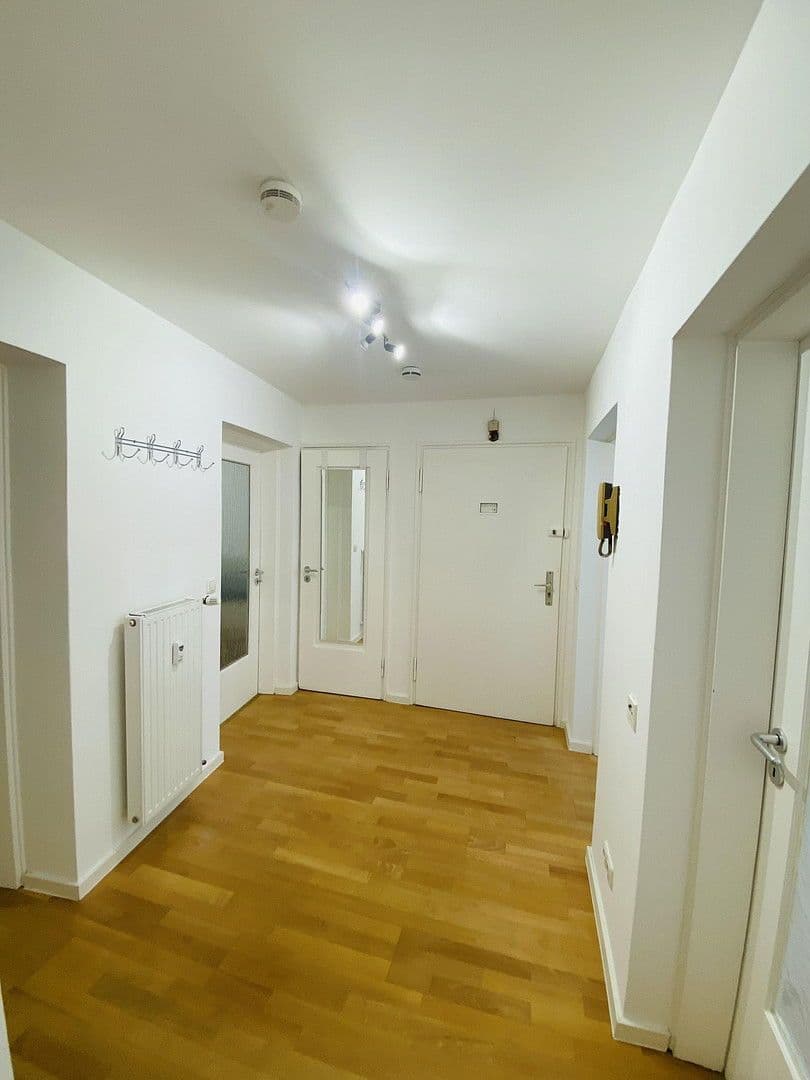 Pronájem bytu 1+1 80 m², Gentzstr, München, Bavorsko Pronájem bytu 1+1 80 m², Gentzstr, München, Bavorsko