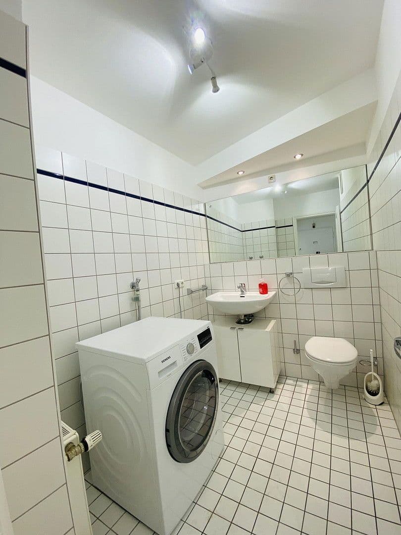 Pronájem bytu 1+1 80 m², Gentzstr, München, Bavorsko Pronájem bytu 1+1 80 m², Gentzstr, München, Bavorsko