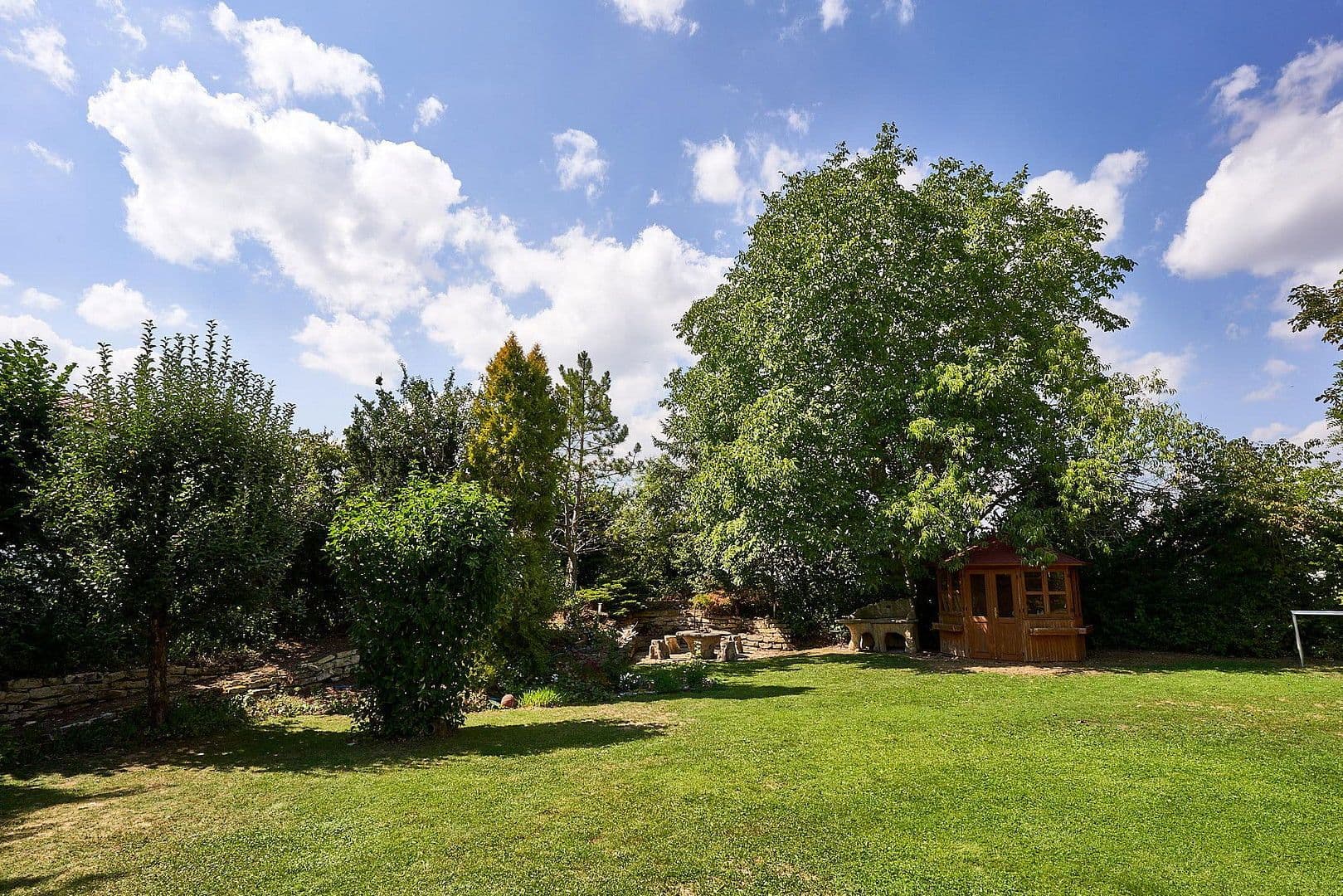 Prodej domu 271 m², pozemek 2.024 m², Lauingen (Donau), Bavorsko Prodej domu 271 m², pozemek 2.024 m², Lauingen (Donau), Bavorsko