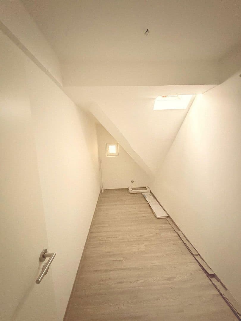 Pronájem bytu 4+kk 155 m², Hintere Dorfstraße 27, Sulzbach am Main, Bavorsko Pronájem bytu 4+kk 155 m², Hintere Dorfstraße 27, Sulzbach am Main, Bavorsko