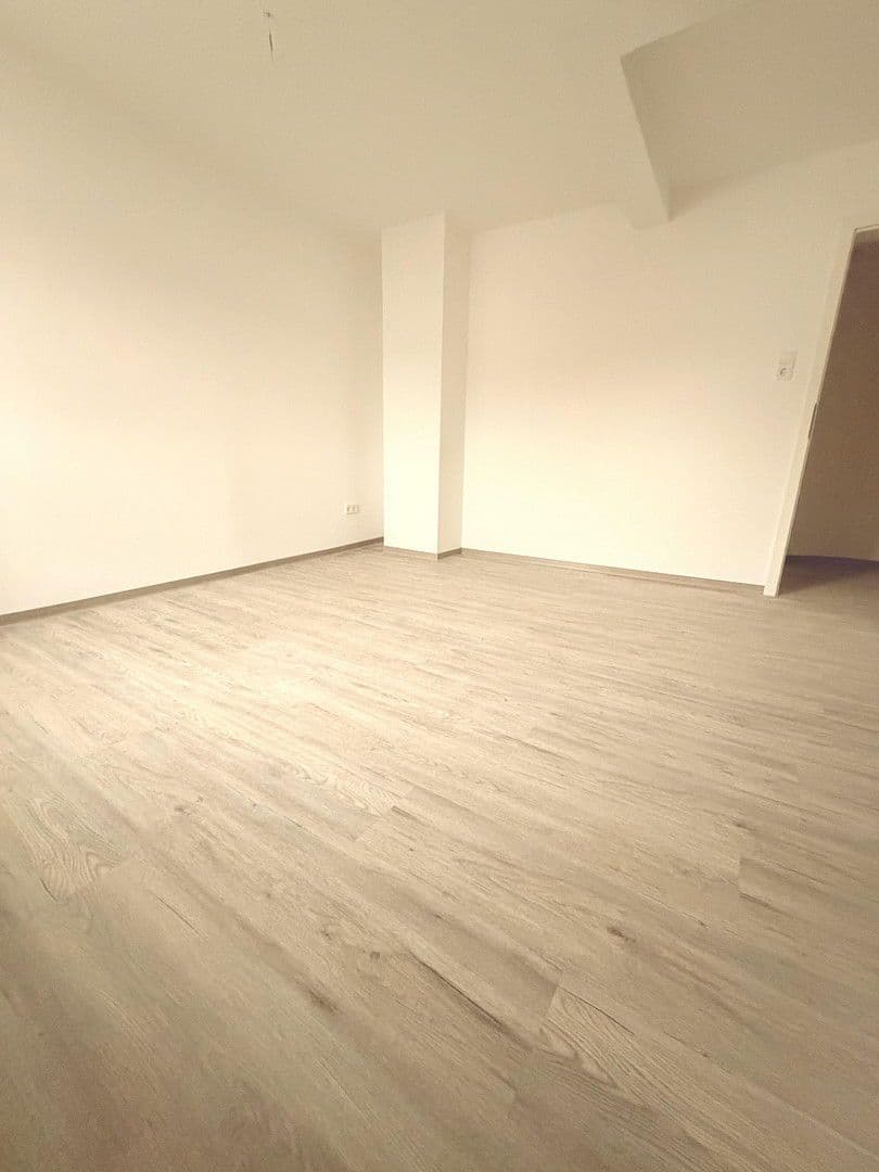Pronájem bytu 4+kk 155 m², Hintere Dorfstraße 27, Sulzbach am Main, Bavorsko Pronájem bytu 4+kk 155 m², Hintere Dorfstraße 27, Sulzbach am Main, Bavorsko
