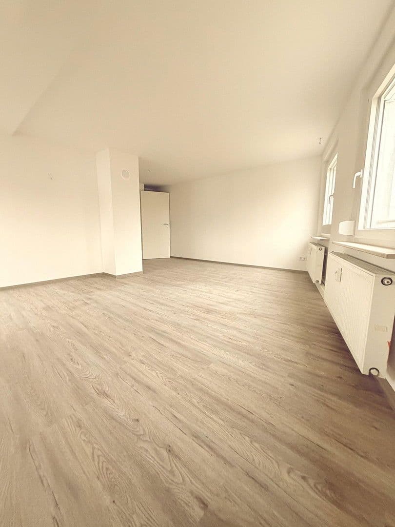 Pronájem bytu 4+kk 155 m², Hintere Dorfstraße 27, Sulzbach am Main, Bavorsko Pronájem bytu 4+kk 155 m², Hintere Dorfstraße 27, Sulzbach am Main, Bavorsko