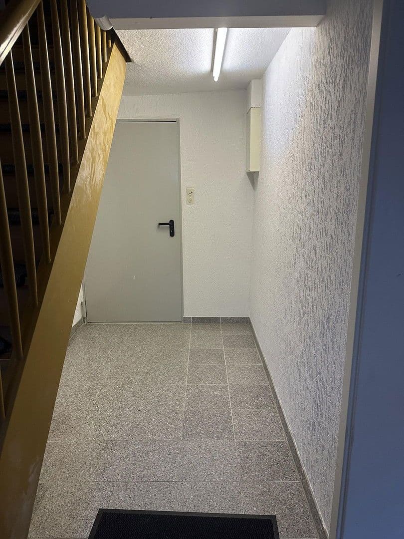 Pronájem domu 128 m², pozemek 71 m², Stuttgart, Bádensko-Württembersko Pronájem domu 128 m², pozemek 71 m², Stuttgart, Bádensko-Württembersko