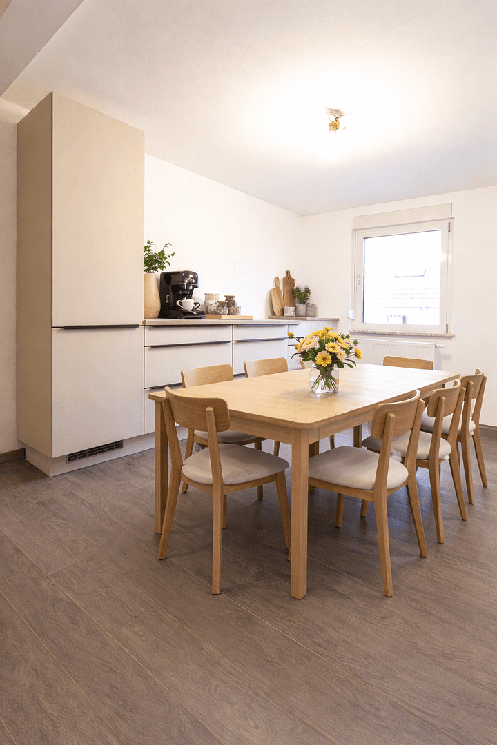 Pronájem bytu 4+1 103 m², Schlossstraße 36, Rauenberg, Bádensko-Württembersko Pronájem bytu 4+1 103 m², Schlossstraße 36, Rauenberg, Bádensko-Württembersko