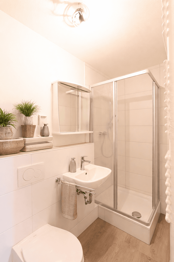 Pronájem bytu 4+1 103 m², Schlossstraße 36, Rauenberg, Bádensko-Württembersko Pronájem bytu 4+1 103 m², Schlossstraße 36, Rauenberg, Bádensko-Württembersko