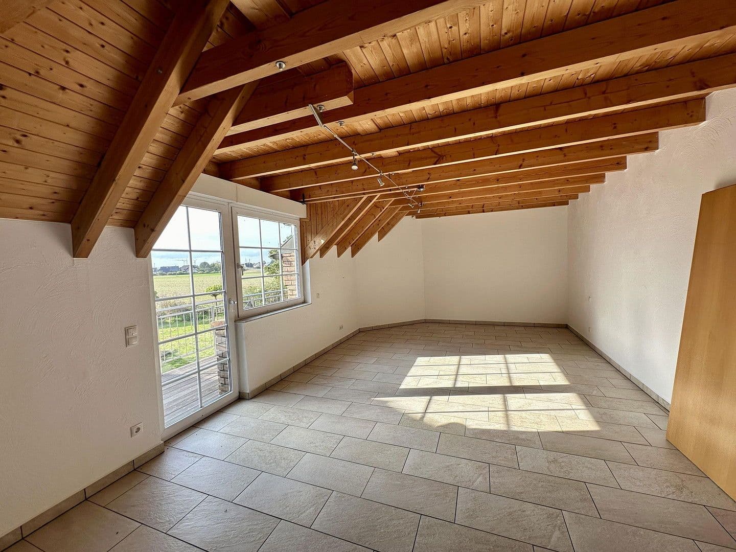 Pronájem kanceláře 1.100 m², Euskirchen, Severní Porýní-Vestfálsko Pronájem kanceláře 1.100 m², Euskirchen, Severní Porýní-Vestfálsko