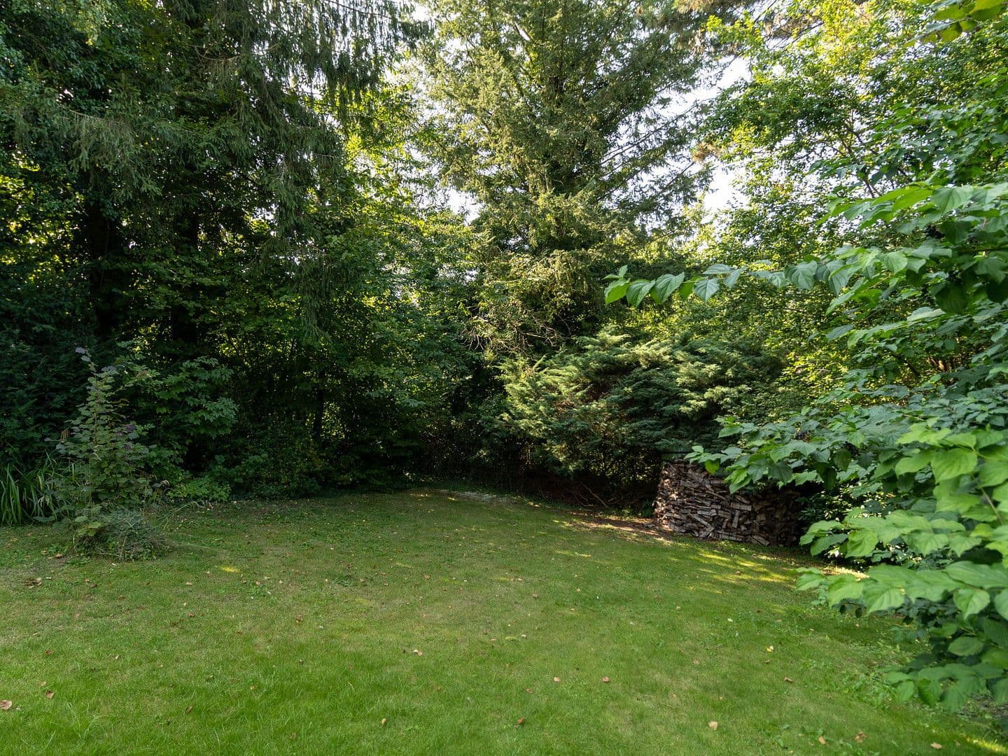 Prodej domu 165 m², pozemek 785 m², Vlotho, Severní Porýní-Vestfálsko Prodej domu 165 m², pozemek 785 m², Vlotho, Severní Porýní-Vestfálsko