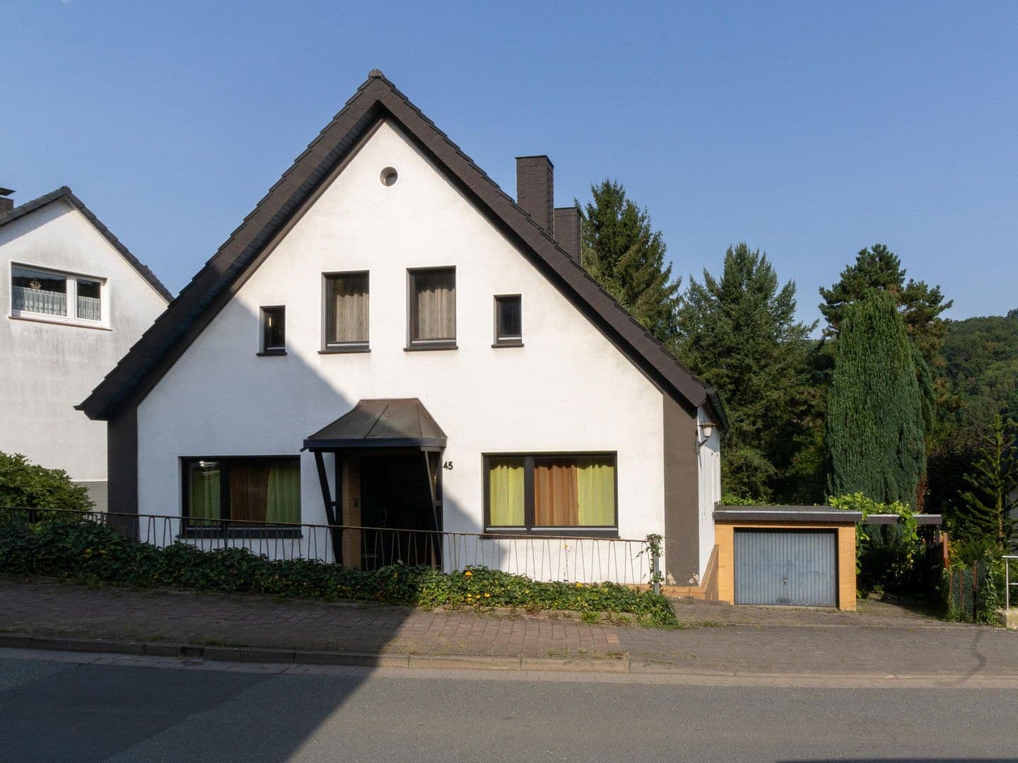 Prodej domu 165 m², pozemek 785 m², Vlotho, Severní Porýní-Vestfálsko Prodej domu 165 m², pozemek 785 m², Vlotho, Severní Porýní-Vestfálsko