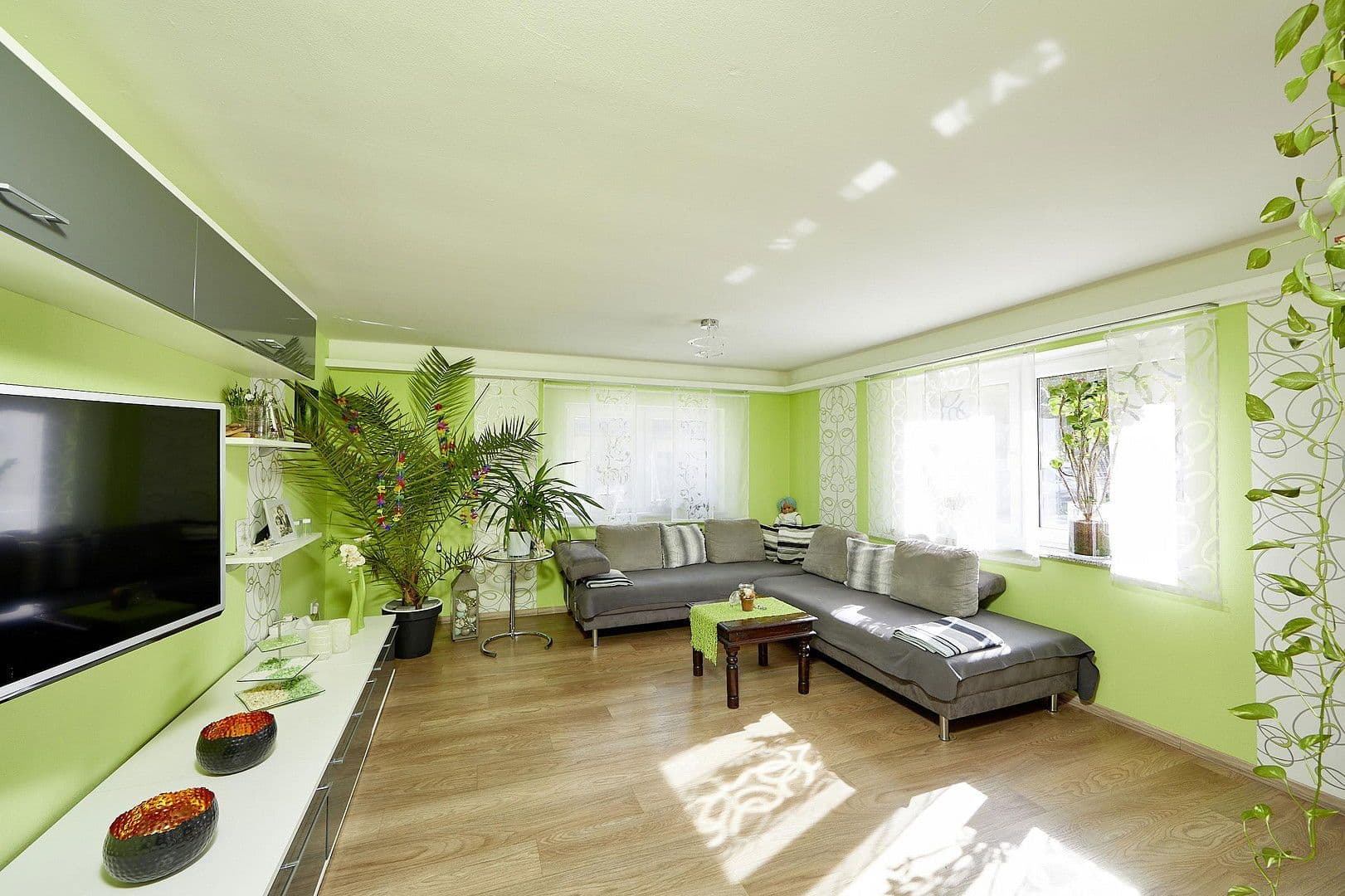 Prodej domu 306 m², pozemek 452 m², Bad Ditzenbach, Bádensko-Württembersko Prodej domu 306 m², pozemek 452 m², Bad Ditzenbach, Bádensko-Württembersko