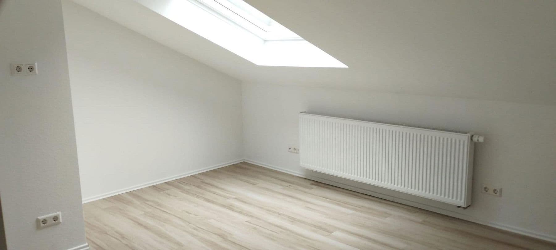 Prodej domu 306 m², pozemek 452 m², Bad Ditzenbach, Bádensko-Württembersko Prodej domu 306 m², pozemek 452 m², Bad Ditzenbach, Bádensko-Württembersko