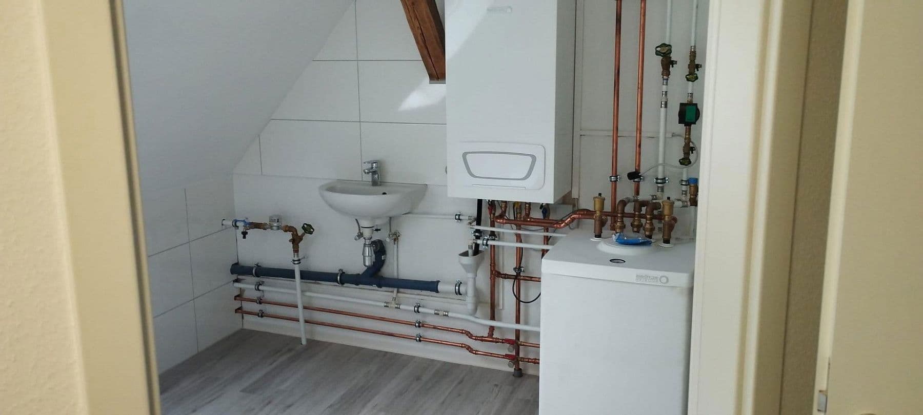 Prodej domu 306 m², pozemek 452 m², Bad Ditzenbach, Bádensko-Württembersko Prodej domu 306 m², pozemek 452 m², Bad Ditzenbach, Bádensko-Württembersko