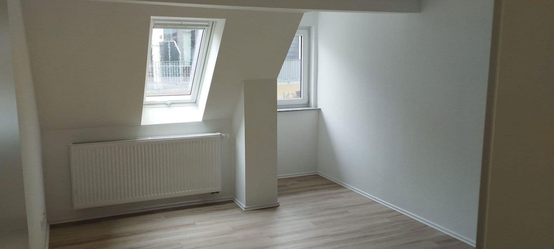 Prodej domu 306 m², pozemek 452 m², Bad Ditzenbach, Bádensko-Württembersko Prodej domu 306 m², pozemek 452 m², Bad Ditzenbach, Bádensko-Württembersko