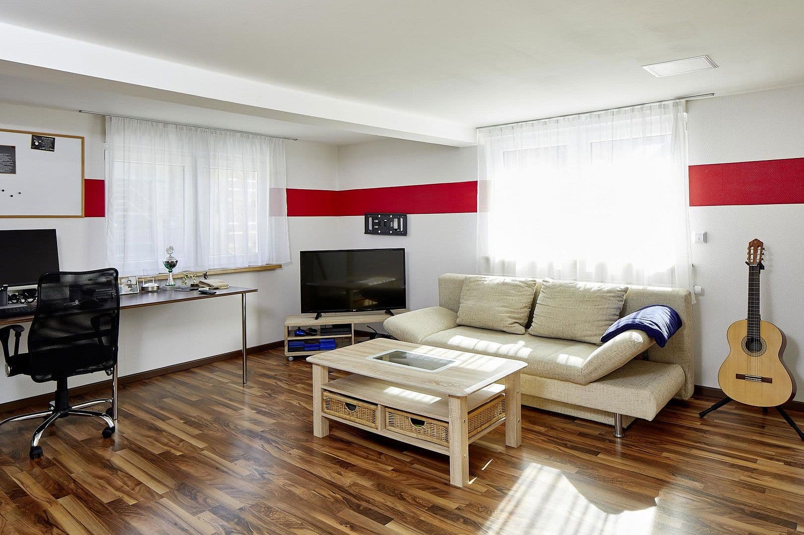 Prodej domu 306 m², pozemek 452 m², Bad Ditzenbach, Bádensko-Württembersko Prodej domu 306 m², pozemek 452 m², Bad Ditzenbach, Bádensko-Württembersko