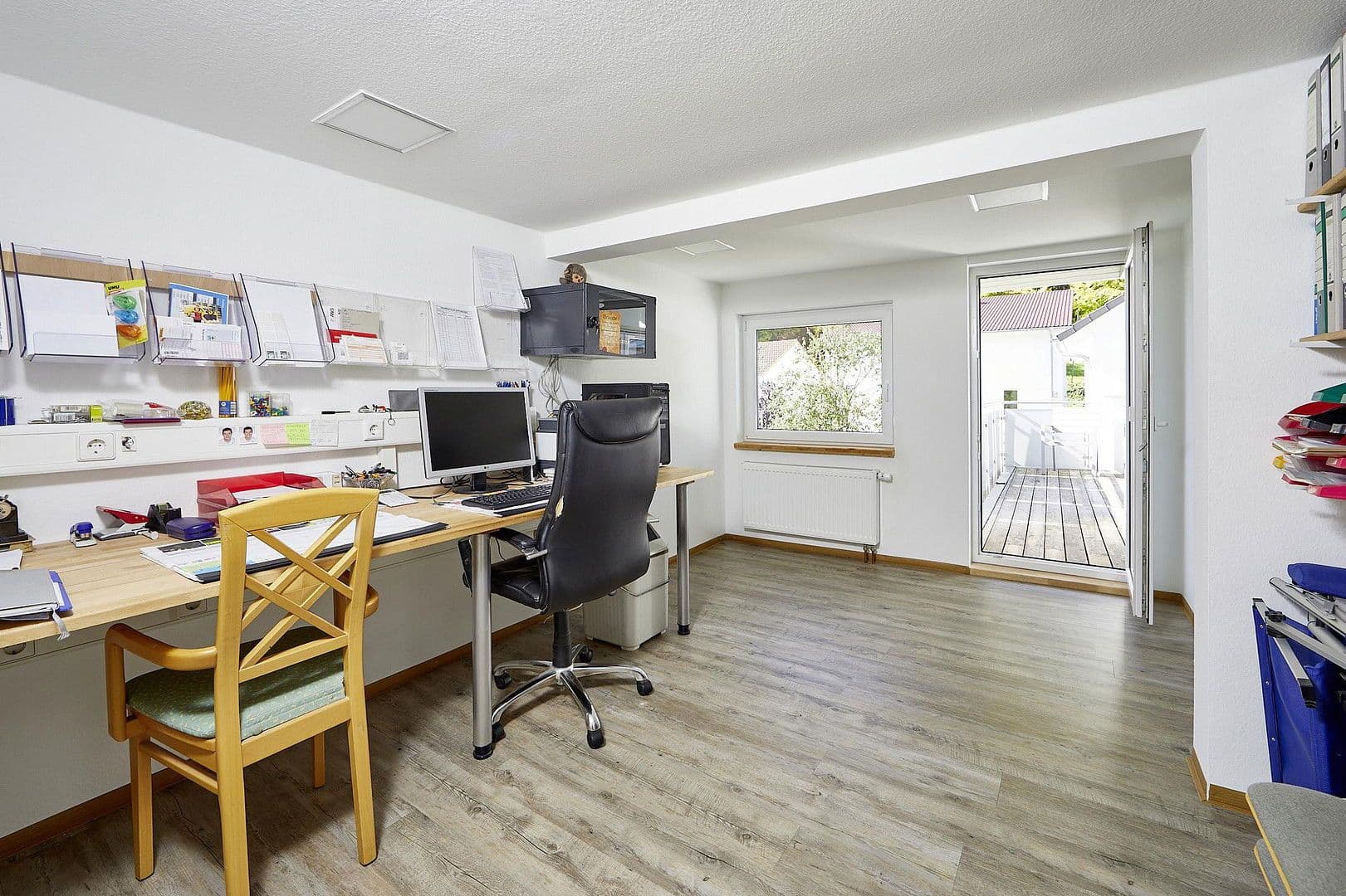 Prodej domu 306 m², pozemek 452 m², Bad Ditzenbach, Bádensko-Württembersko Prodej domu 306 m², pozemek 452 m², Bad Ditzenbach, Bádensko-Württembersko