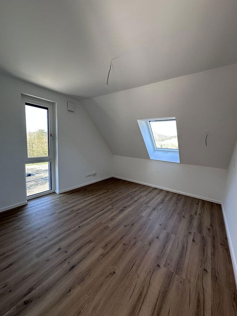Pronájem bytu 3+1 98 m², Schlossstraße 63, Andernach, Porýní-Falc Pronájem bytu 3+1 98 m², Schlossstraße 63, Andernach, Porýní-Falc