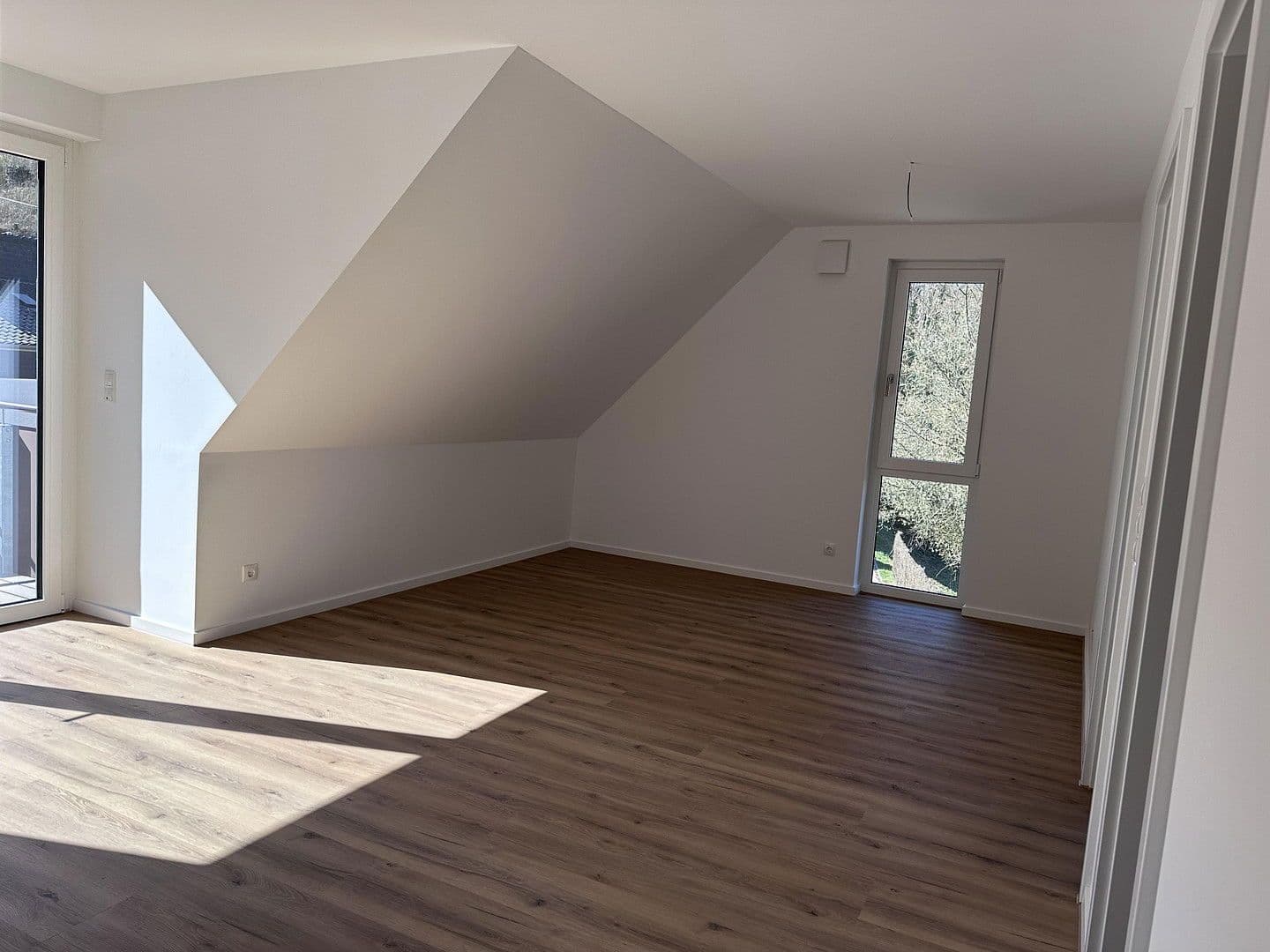 Pronájem bytu 3+1 98 m², Schlossstraße 63, Andernach, Porýní-Falc Pronájem bytu 3+1 98 m², Schlossstraße 63, Andernach, Porýní-Falc