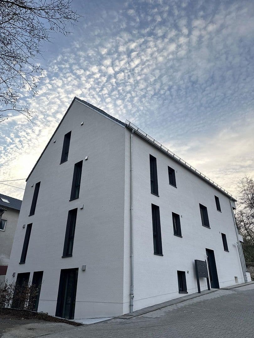 Pronájem bytu 3+1 98 m², Schlossstraße 63, Andernach, Porýní-Falc Pronájem bytu 3+1 98 m², Schlossstraße 63, Andernach, Porýní-Falc