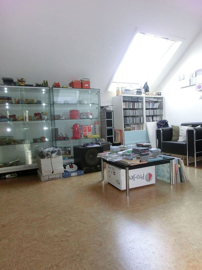 Pronájem bytu 4+1 131 m², Kunibertusplatz 7, Erftstadt, Severní Porýní-Vestfálsko Pronájem bytu 4+1 131 m², Kunibertusplatz 7, Erftstadt, Severní Porýní-Vestfálsko