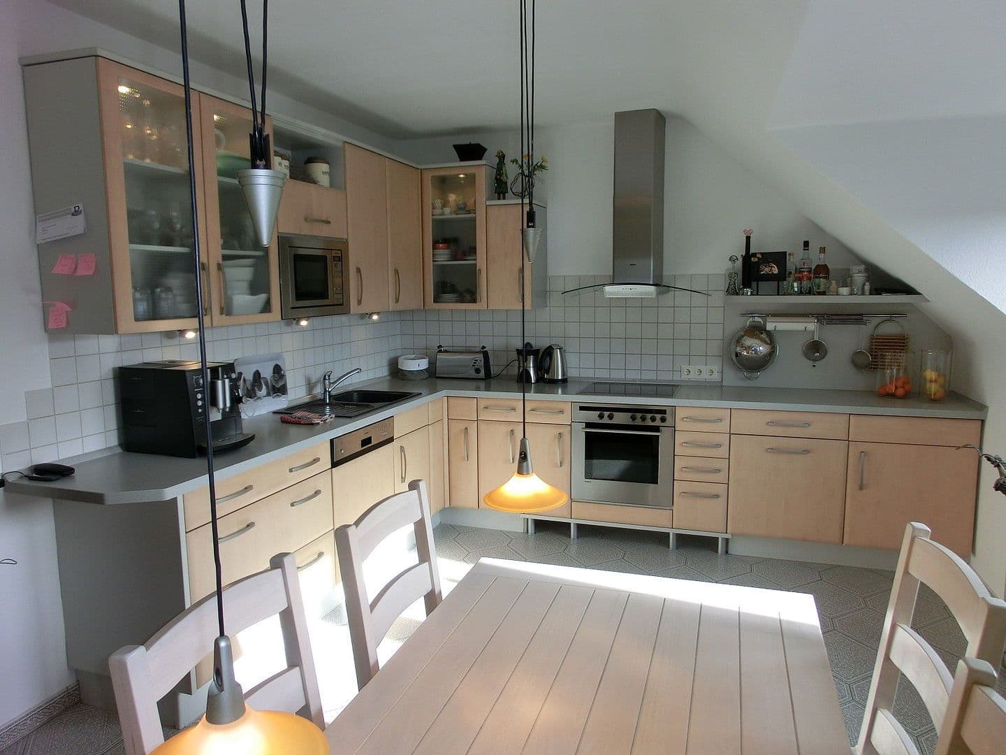 Pronájem bytu 4+1 131 m², Kunibertusplatz 7, Erftstadt, Severní Porýní-Vestfálsko Pronájem bytu 4+1 131 m², Kunibertusplatz 7, Erftstadt, Severní Porýní-Vestfálsko