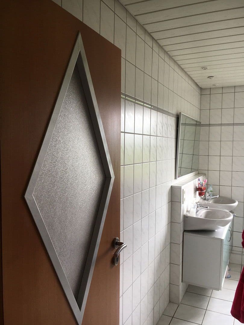 Pronájem bytu 3+kk 96 m², Iselshauser Str. 68, Nagold, Bádensko-Württembersko Pronájem bytu 3+kk 96 m², Iselshauser Str. 68, Nagold, Bádensko-Württembersko