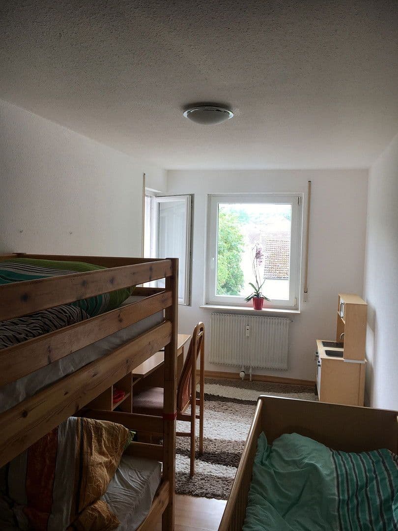 Pronájem bytu 3+kk 96 m², Iselshauser Str. 68, Nagold, Bádensko-Württembersko Pronájem bytu 3+kk 96 m², Iselshauser Str. 68, Nagold, Bádensko-Württembersko