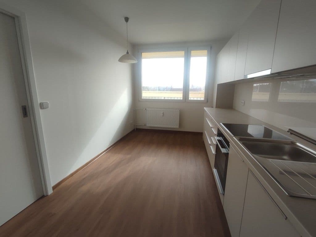 Pronájem bytu 3+1 66 m², Jažlovická, Praha, Praha Pronájem bytu 3+1 66 m², Jažlovická, Praha, Praha