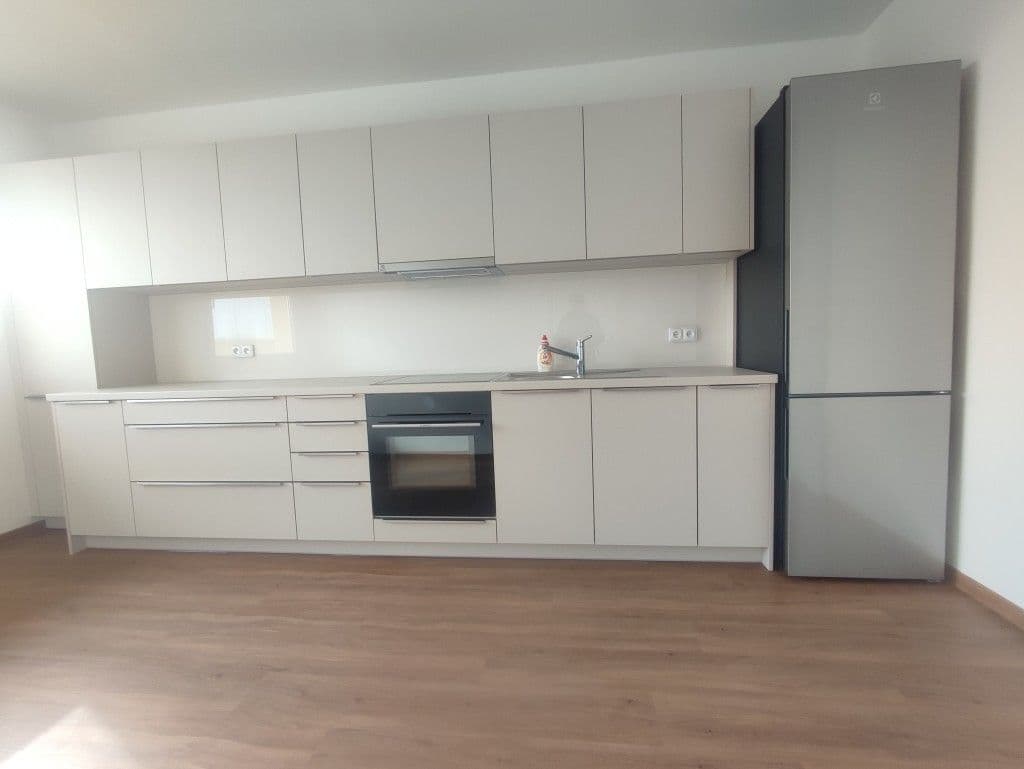 Pronájem bytu 3+1 66 m², Jažlovická, Praha, Praha Pronájem bytu 3+1 66 m², Jažlovická, Praha, Praha