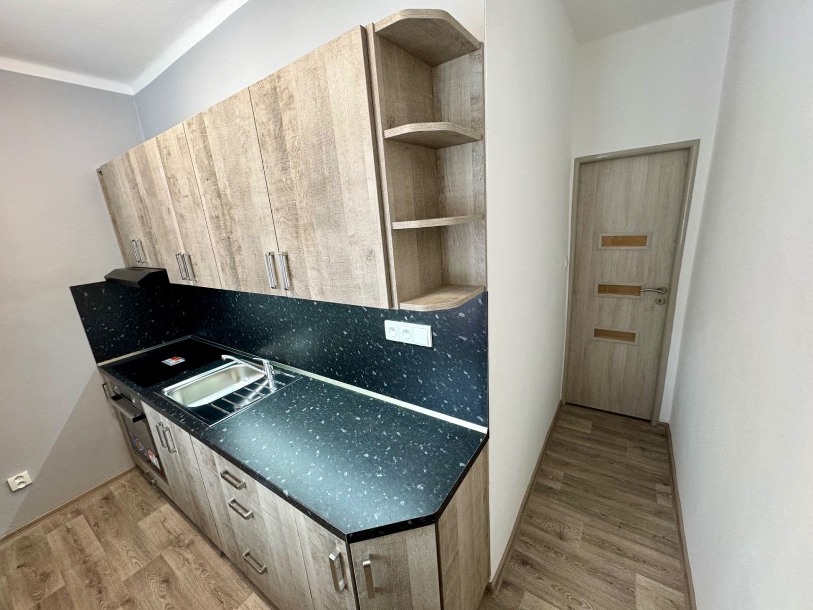 Pronájem bytu 2+1 56 m², Dukelská, Kopřivnice, Moravskoslezský kraj Pronájem bytu 2+1 56 m², Dukelská, Kopřivnice, Moravskoslezský kraj