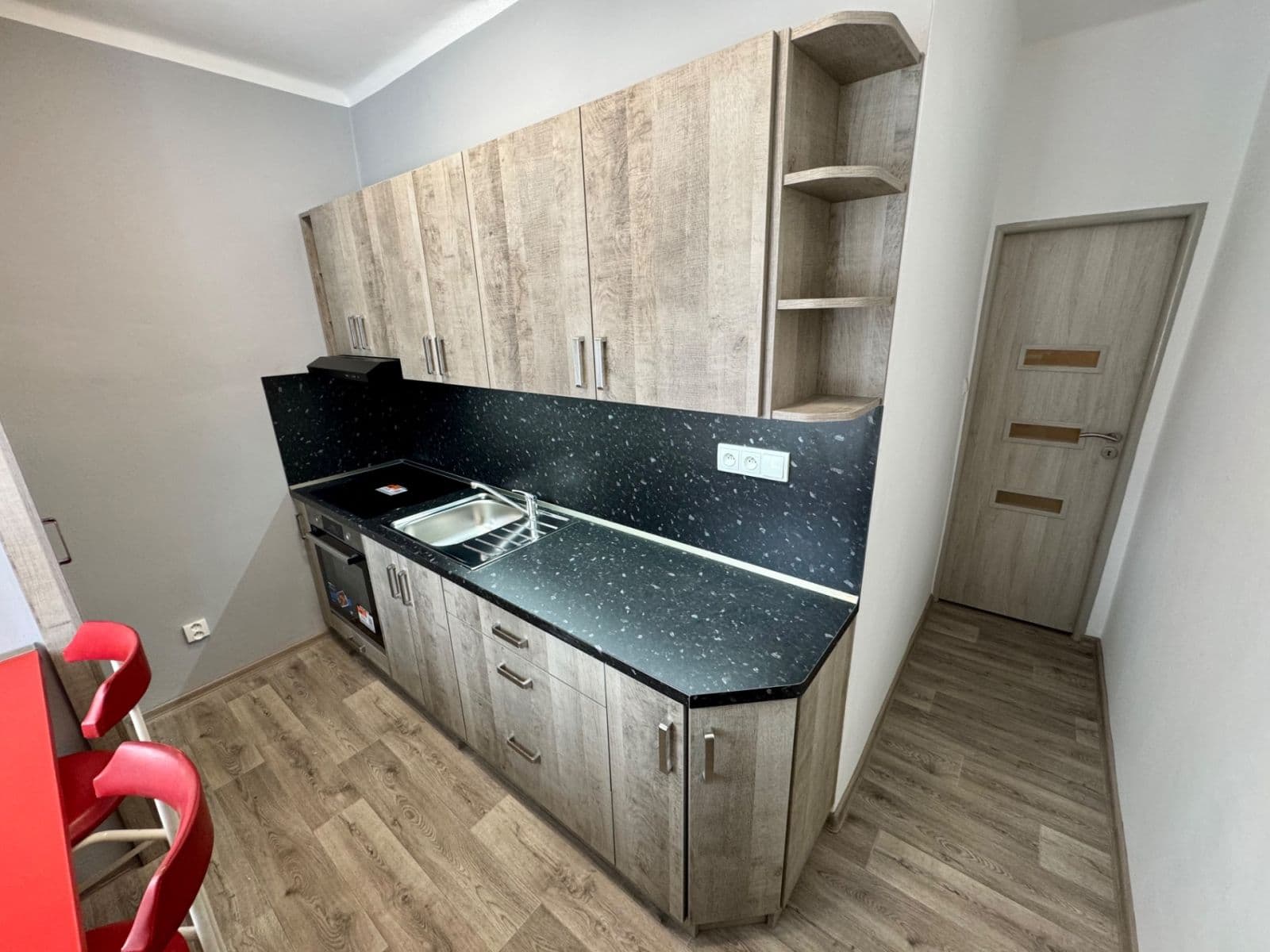 Pronájem bytu 2+1 56 m², Dukelská, Kopřivnice, Moravskoslezský kraj Pronájem bytu 2+1 56 m², Dukelská, Kopřivnice, Moravskoslezský kraj
